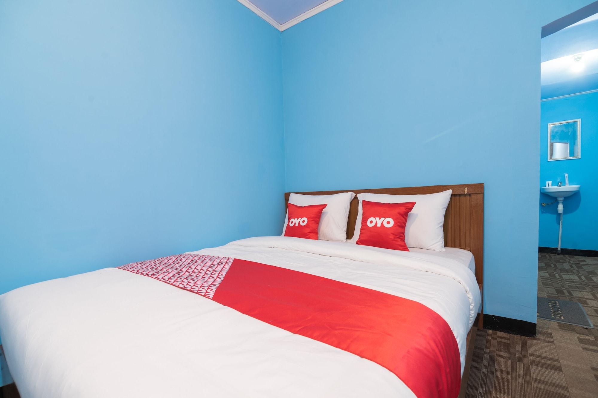 Oyo 1852 Intan Bromo Homestay Pasuruan Eksteriør billede